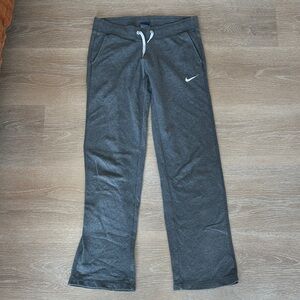Nike Gray Sweatpants Women’s XS Straight Leg Athletic Lounge Pants